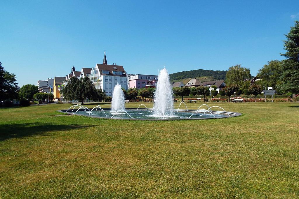 Park-Hotel Бад-Ґеннінген Екстер'єр фото